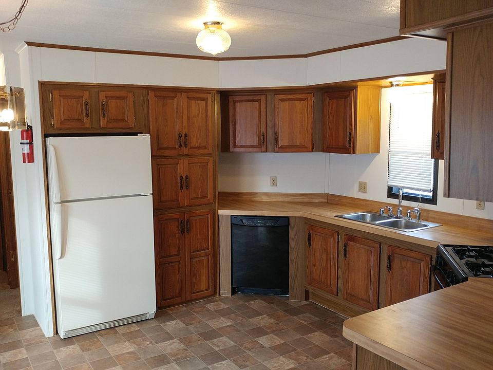1st image of 32 Apple Ln