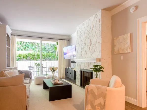 1930 S Beverly Glen Blvd APT 204, Los Angeles, CA 90025