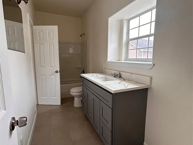 6841 Larkstone St #B — Photo 3