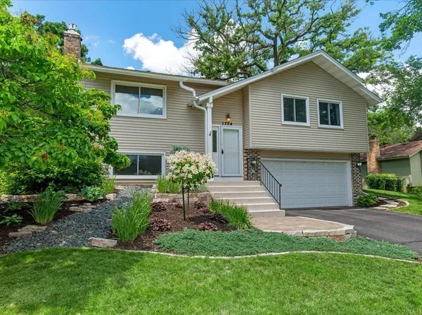 1774 Walnut Ln, Eagan, MN 55122