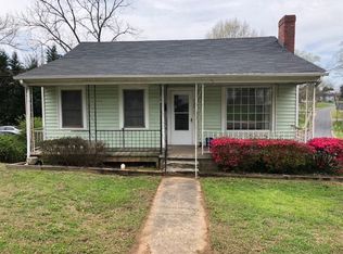 522 Salisbury Rd, Statesville, NC 28677