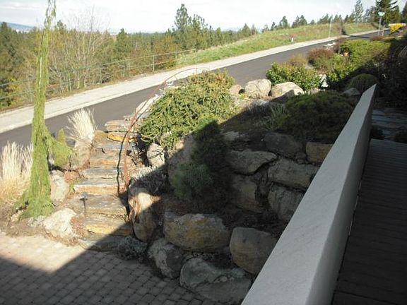 5th image of 2428 E 9th Ave