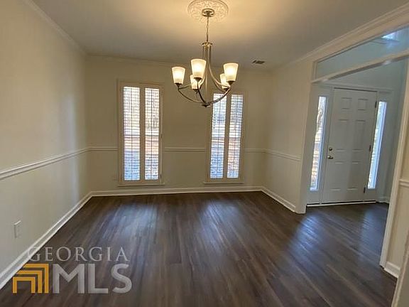 4th image of 30 Saint Georges Ln