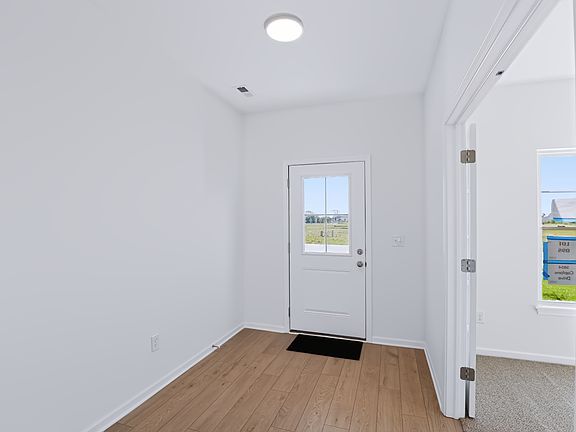 5th image of 5854 Caplane Dr