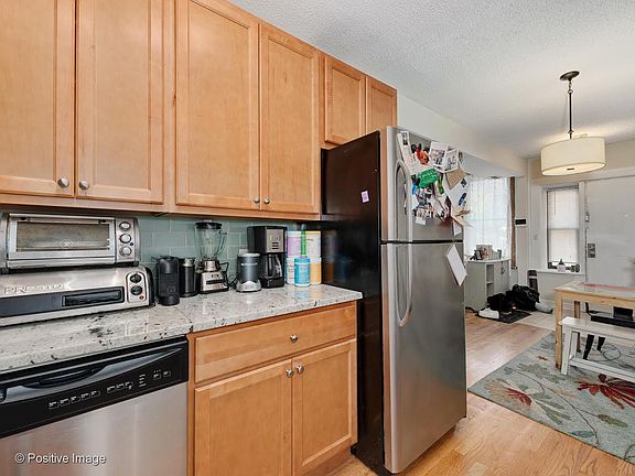 4th image of 2315 N Halsted St APT 1