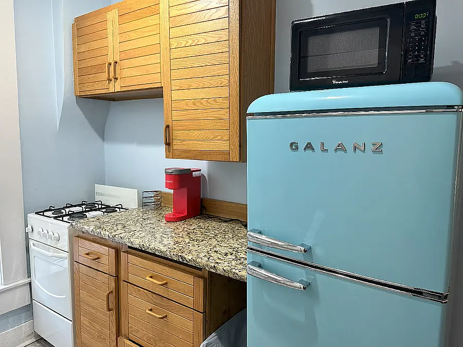 1 bed, 500 sqft, $995 — Photo 3