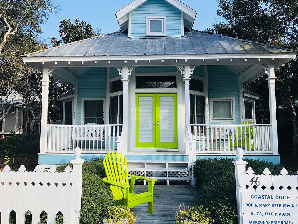 Seaside beautiful Rose Walk