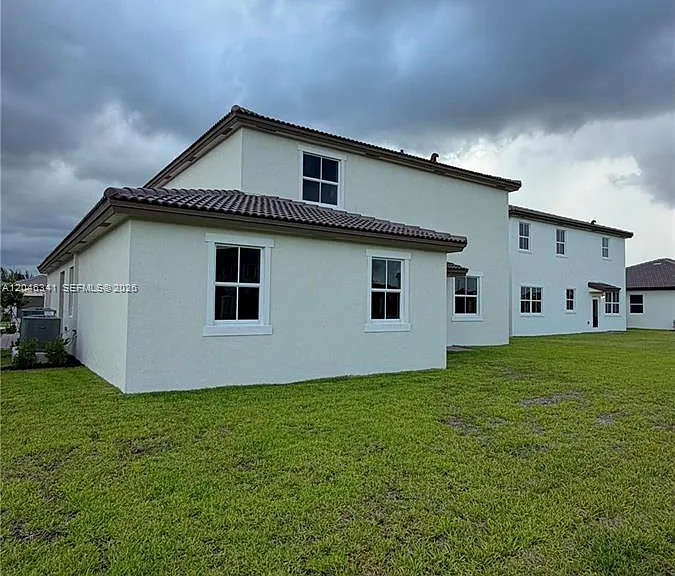 2475 SE 29th Dr — Photo 3