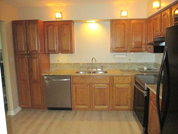 5th image of 197 W Armitage Ave APT 308