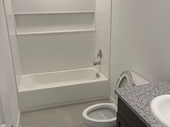 5th image of 3817 Harper St