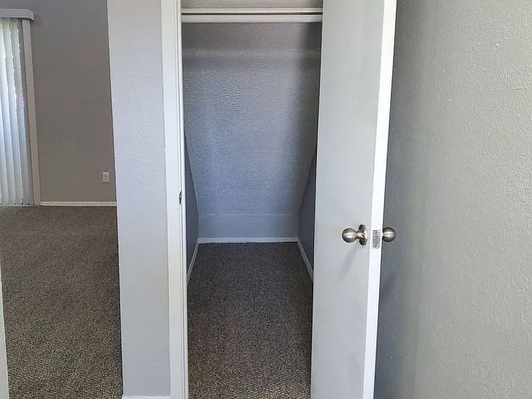 Cimarron Apartments — Photo 34