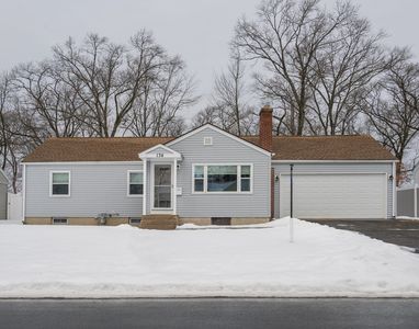 134 Lukasik St, Chicopee, MA, 01020
