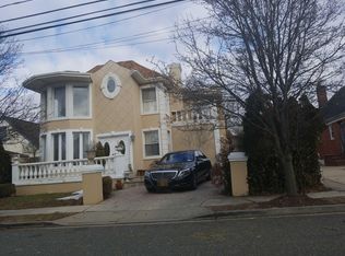 70 Freeman Ave, Elmont, NY 11003