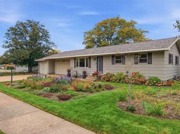 2910 Terry Lane, Eau Claire, WI 54703