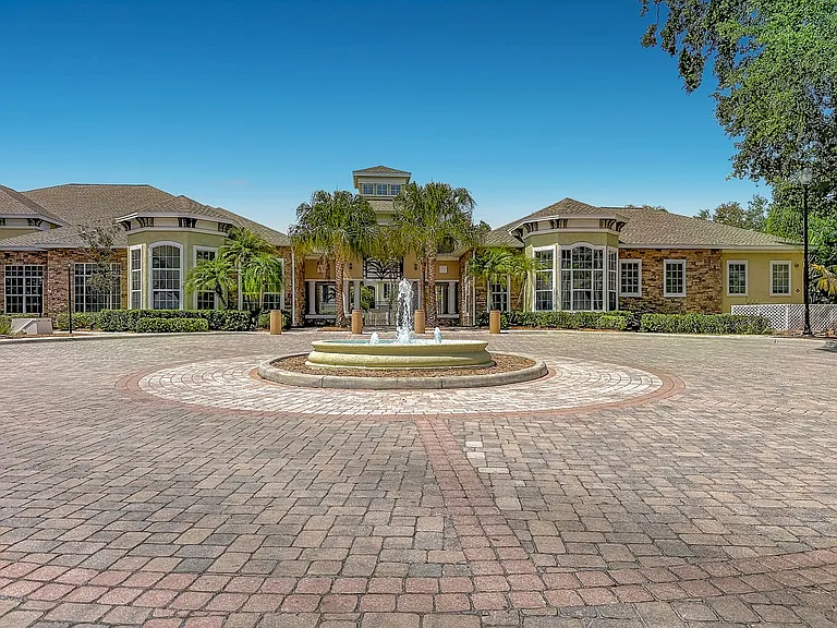 10201 Courtney Palms Blvd #203 — Photo 14