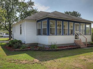 208 Martindale St NW, Sparta, MI 49345