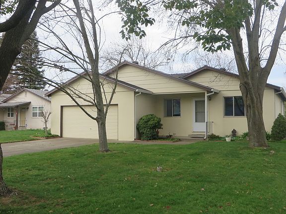 2nd image of 7781 Sycamore Dr