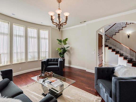 4th image of 8127 Anastasia Way