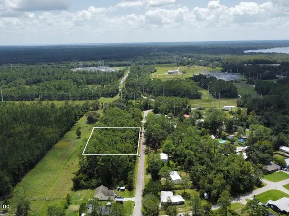 200 SAN CRISTOBAL Avenue, East Palatka, FL 32131