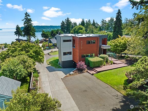3rd image of 6217 Reid Drive NW