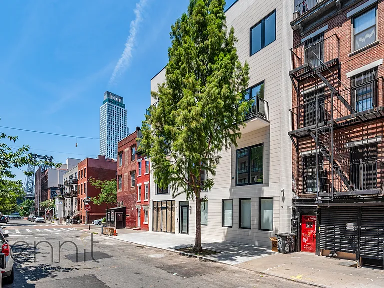 85 S 6th St #2C — Photo 12