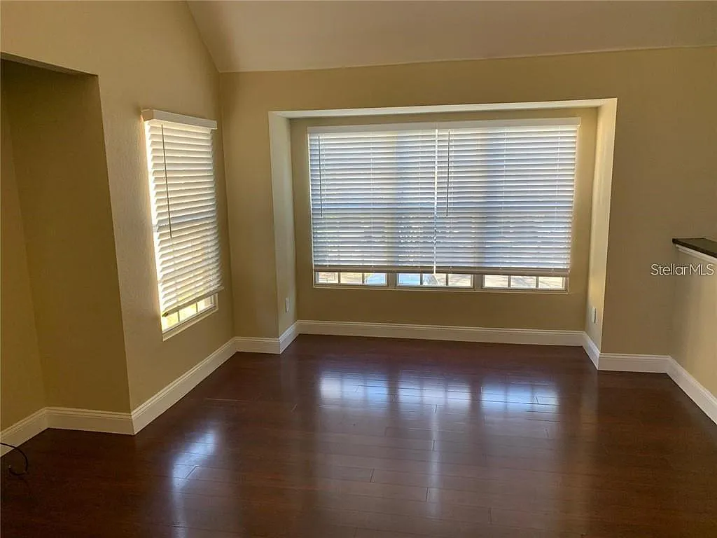 2 bed, 2.0 bath, 1062 sqft, $1,750 — Photo 3