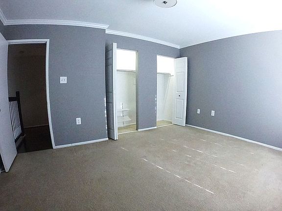 4th image of 8627 Sacramento Dr