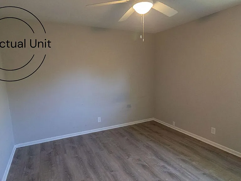 7220 N Moberly Dr #B — Photo 16