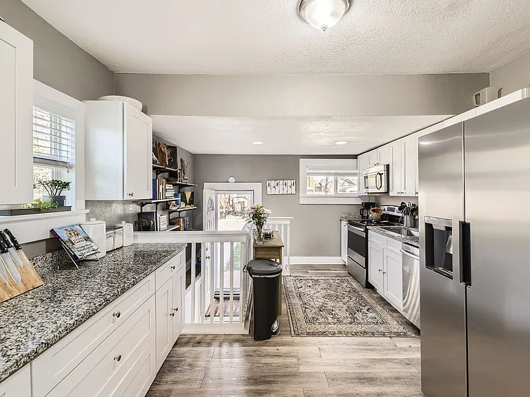 4552 S Logan St — Photo 10