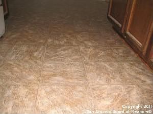 4th image of 5606 Apple Creek Dr