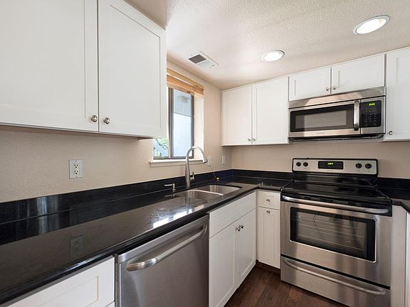 3rd image of 704 San Conrado Ter Unit 3