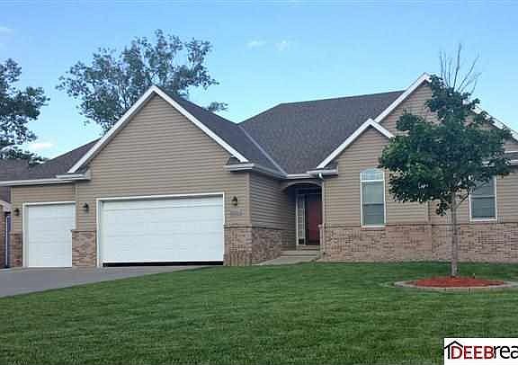 2nd image of 19511 Watersedge Cir