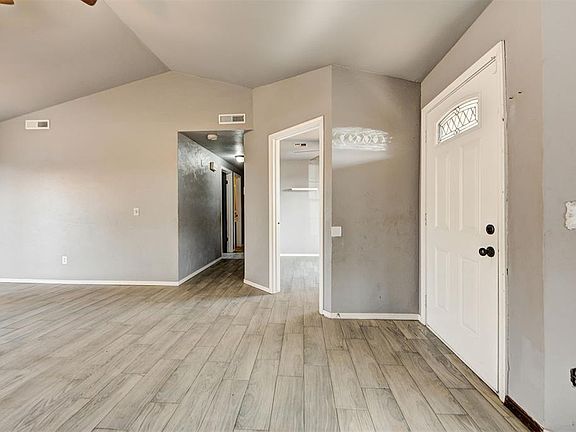 5th image of 14421 Keri Cir
