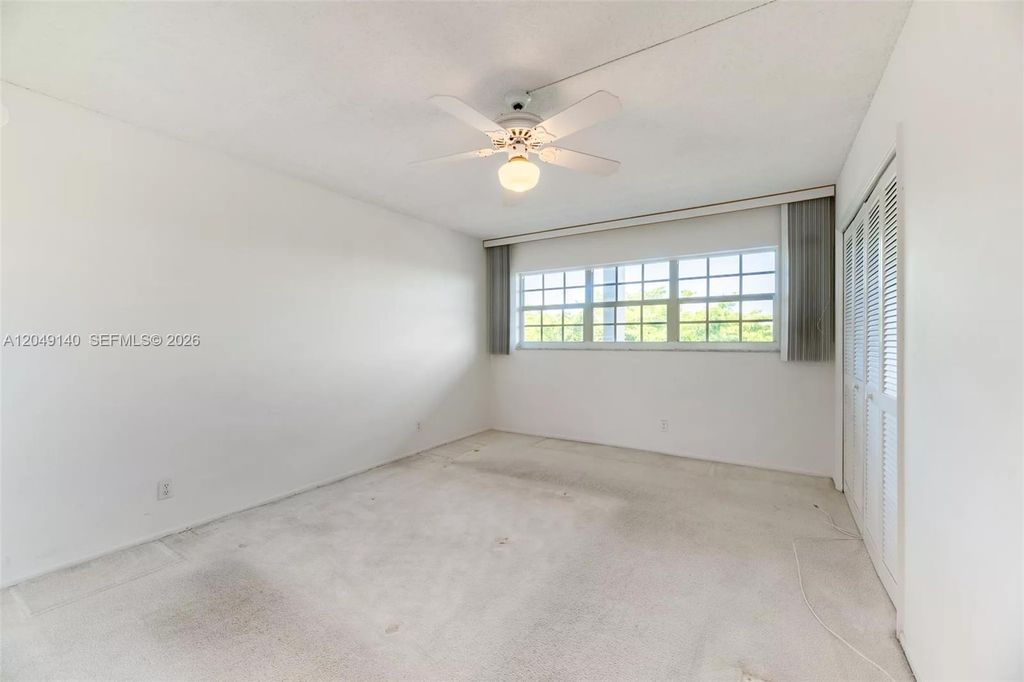 605 Oaks Dr APT 607, photo 9