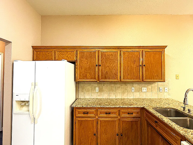 405 Gina Dr — Photo 11
