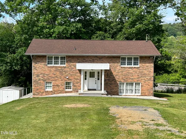 218 North St NE, Coeburn, VA 24230