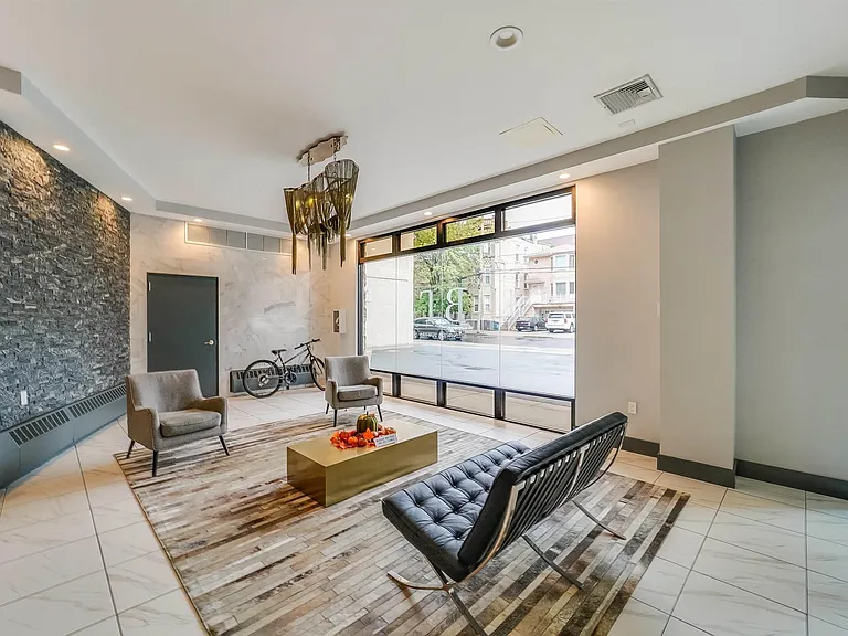 75 Liberty Ave #C5 — Photo 6