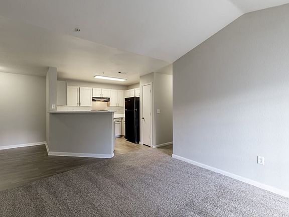 3rd image of 630 Peck Dr APT 5201