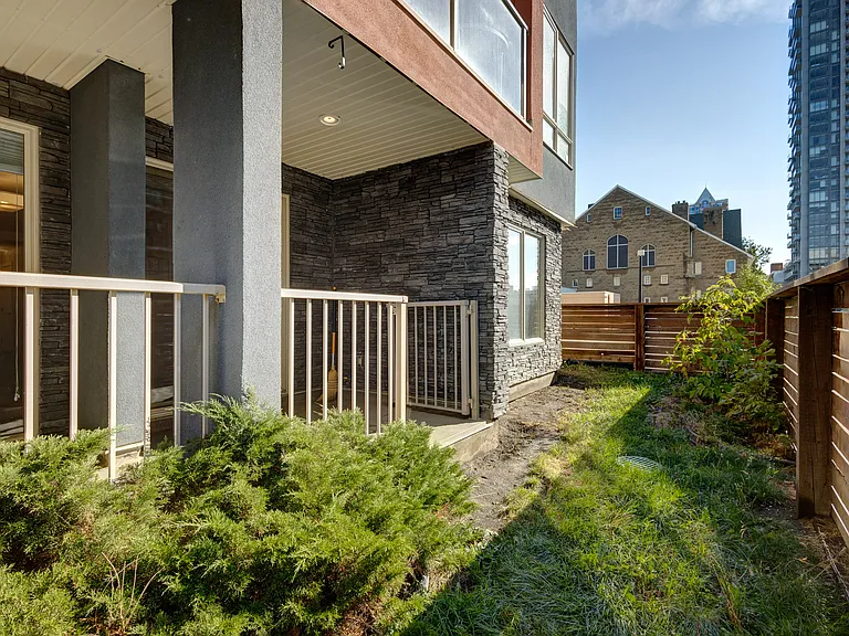1029 15th Ave SW #102 — Photo 13