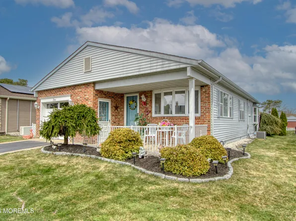 5 Templeton Street, Toms River, NJ 08757