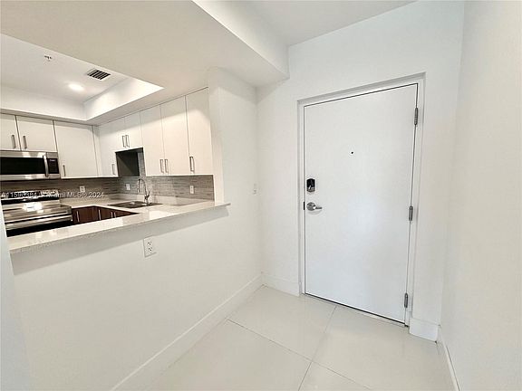 3rd image of 10950 NW 82nd St #305