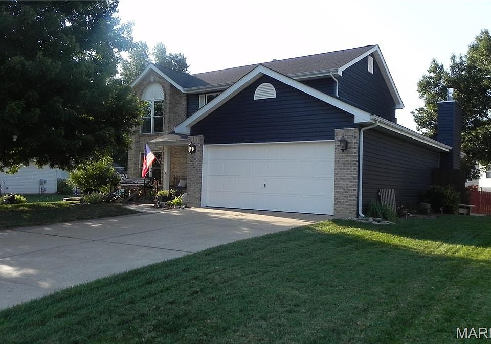 1st image of 4 Tinsmith Ct