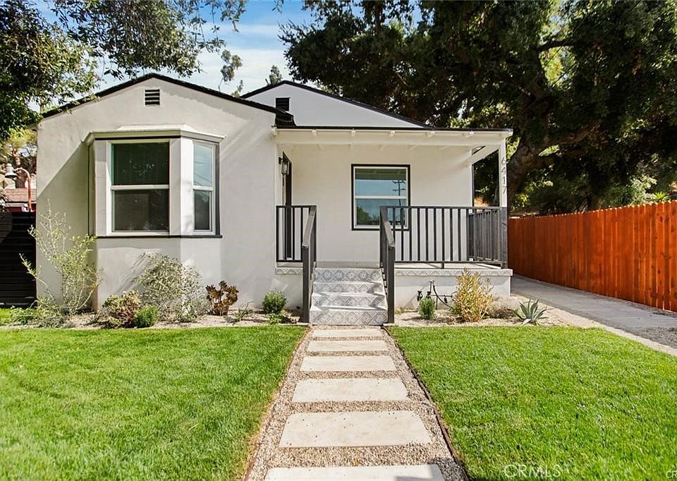 1st image of 6417 La Riba Way