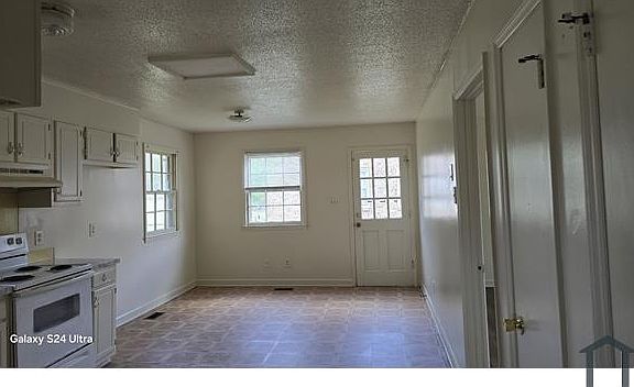 4th image of 605 Griffin St