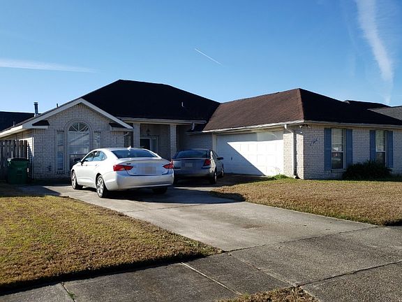 3rd image of 2676 Long Branch Dr