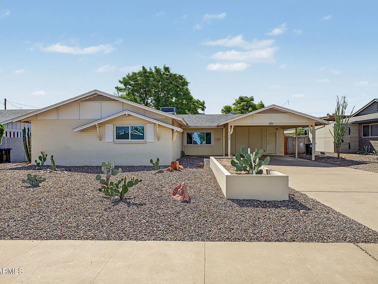3 bed, 2.0 bath, 1457 sqft, $2,600 — Photo 1