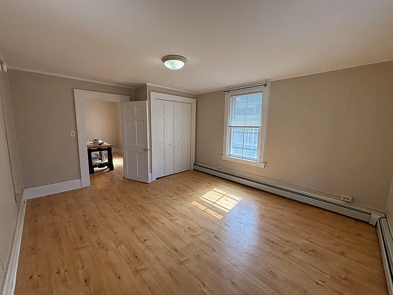 27 Upper Welden St #2 — Photo 8