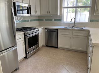 6602 Daylily Dr, Carlsbad, CA 92011
