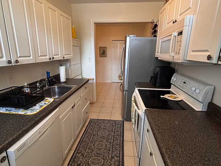 742 Washington Park #A2 — Photo 6