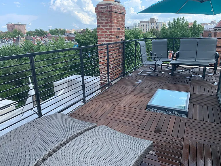 1829 S St NW #Penthouse 4 — Photo 2